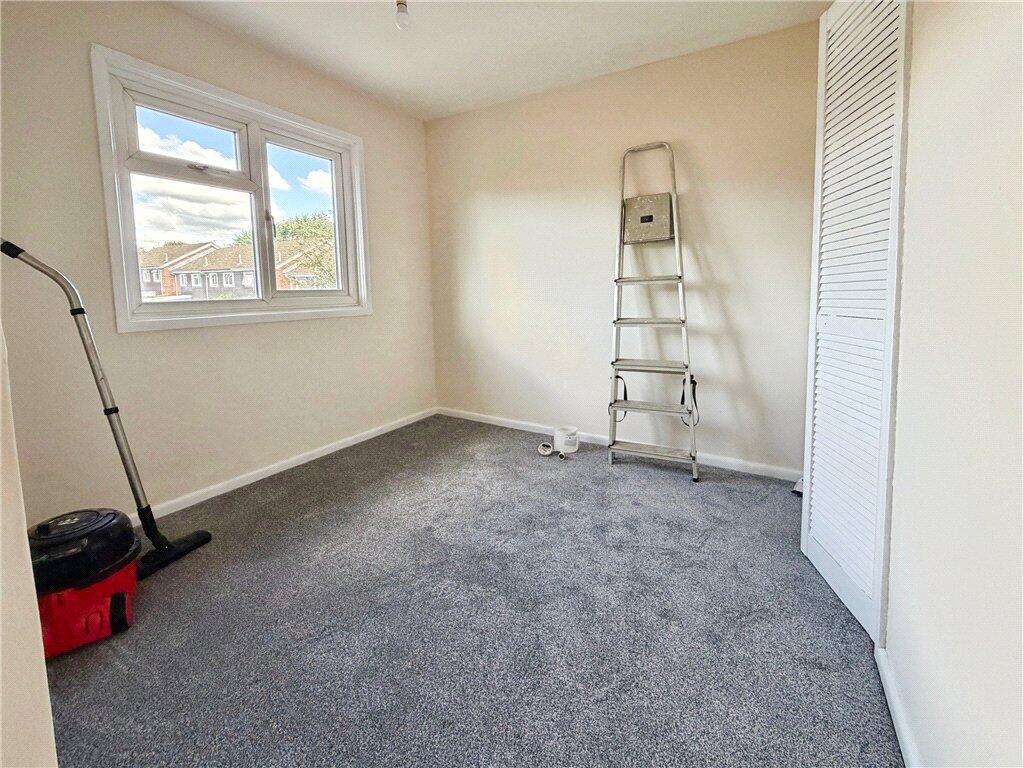 House in Southampton - More