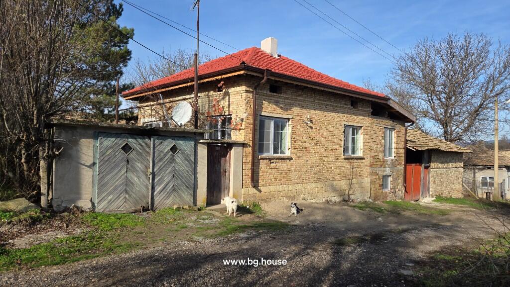 Main image of property: Lomsti, Targovishte