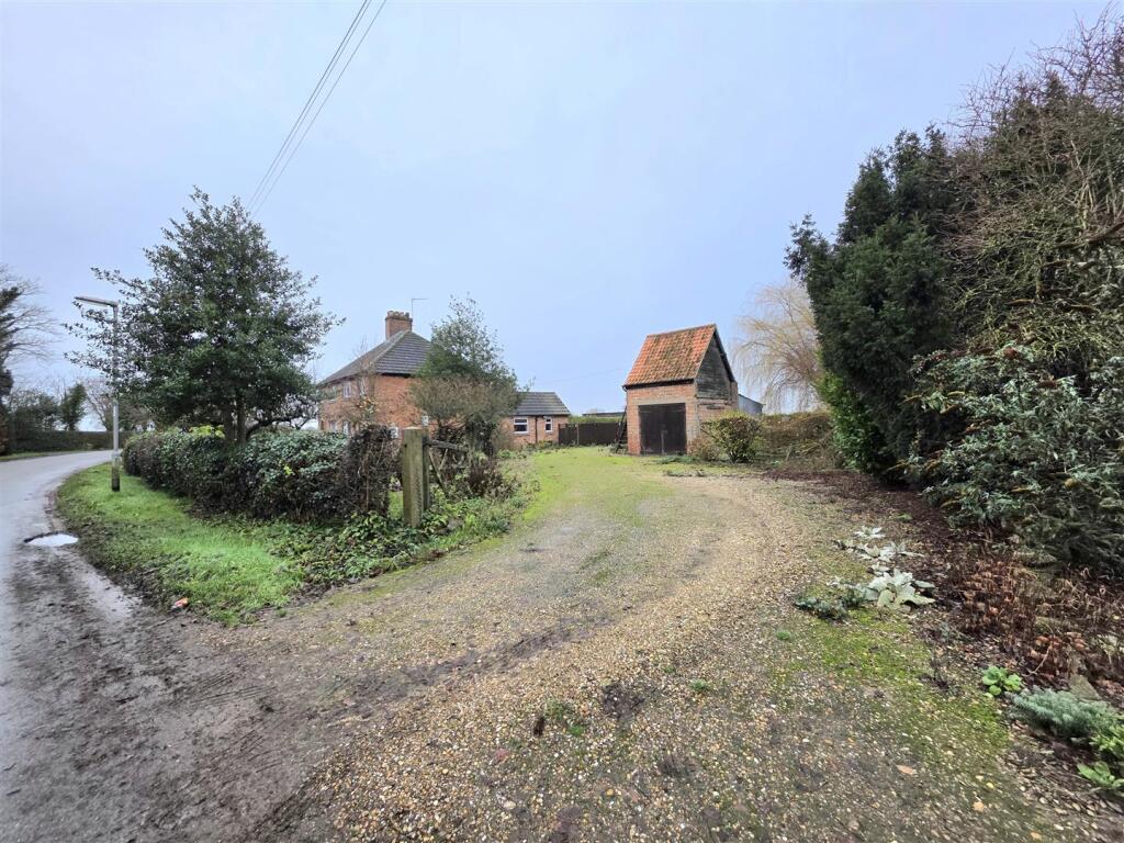 Middle Marsh Road, Holbeach St Marks photo 2