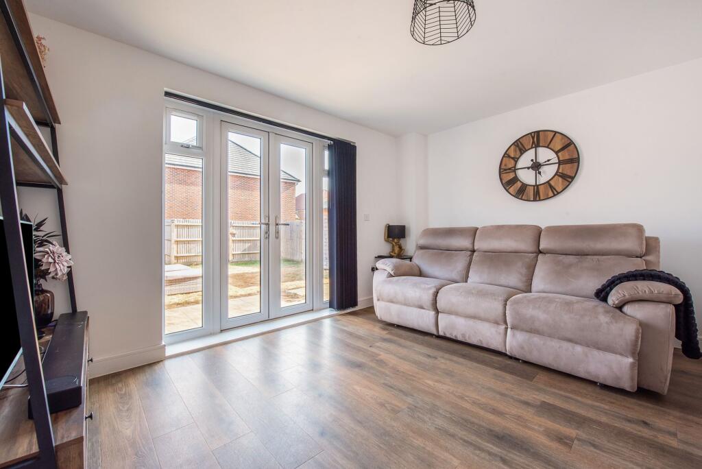 House in Portsmouth - View 4