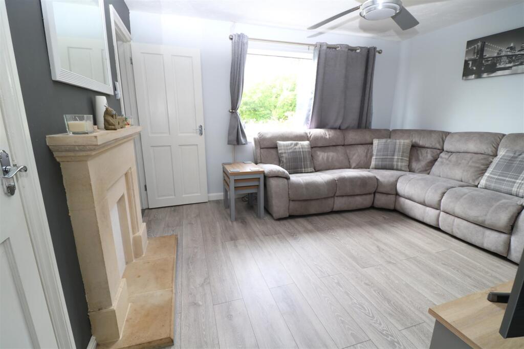 Lambrok Road, Trowbridge photo 3