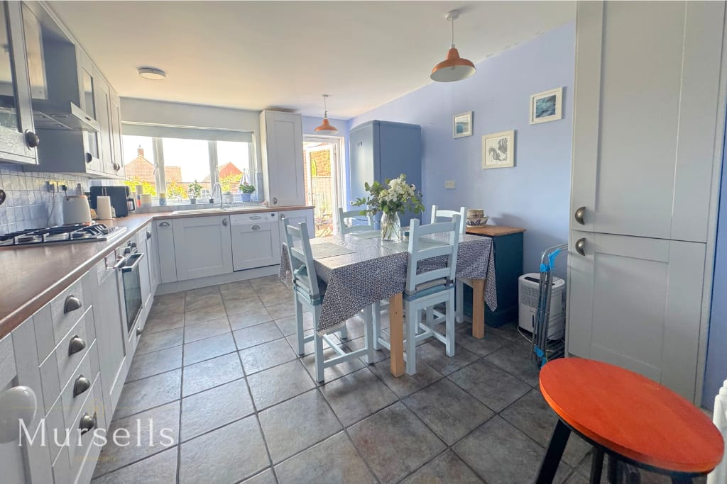 Wareham Road, Lytchett Matravers, Poole, BH16 photo 2