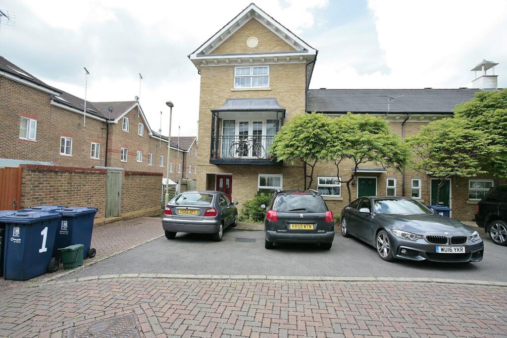 Main image of property: Reliance Way, Oxford, Oxford, Oxfordshire, OX4