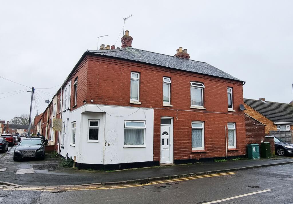 Main image of property: Cromwell Road, Rushden, NN10