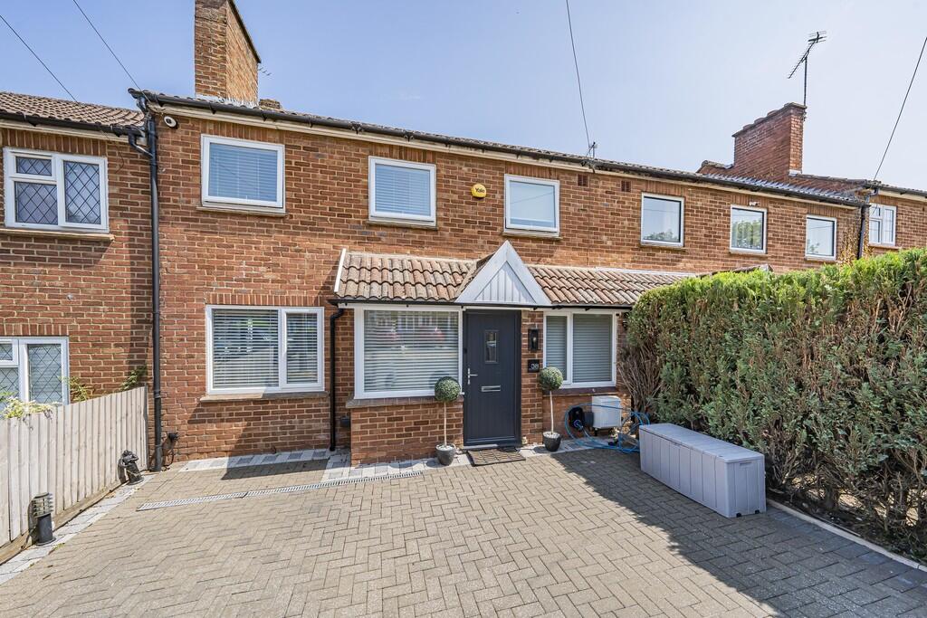 Main image of property: Leachcroft, Chalfont St. Peter