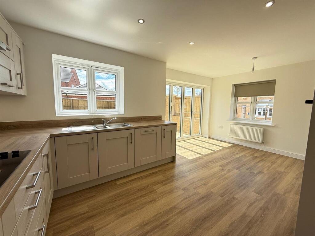 House in Bolton, Horwich - More