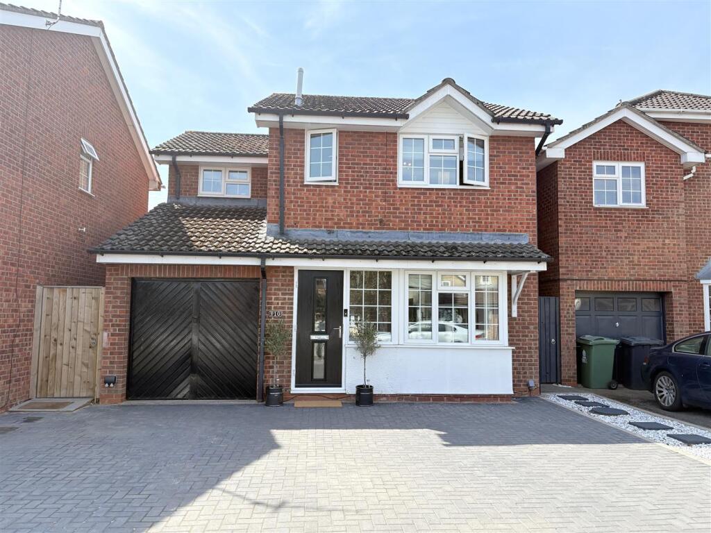 3-bed detached on Spinney Road, Barnwood, Gloucester, £420,000