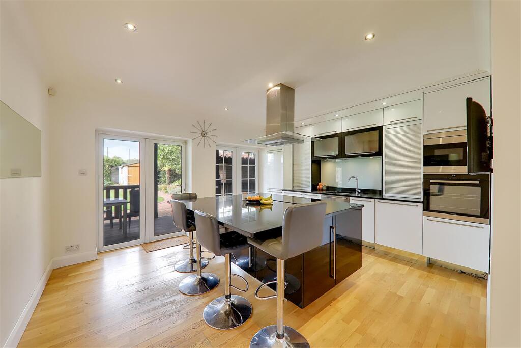 House in Worthing, West Sussex - View 5