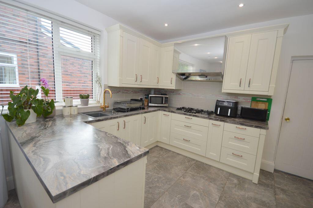 Tennyson Road, Widnes photo 4