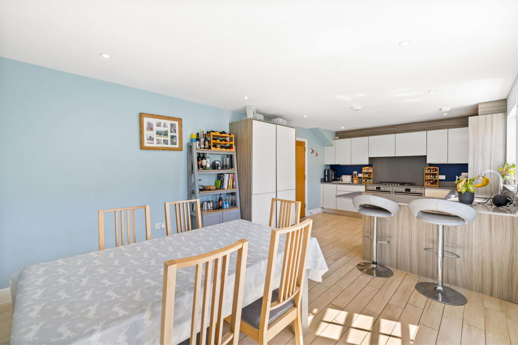 House in Mid Sussex, Haywards Heath - More