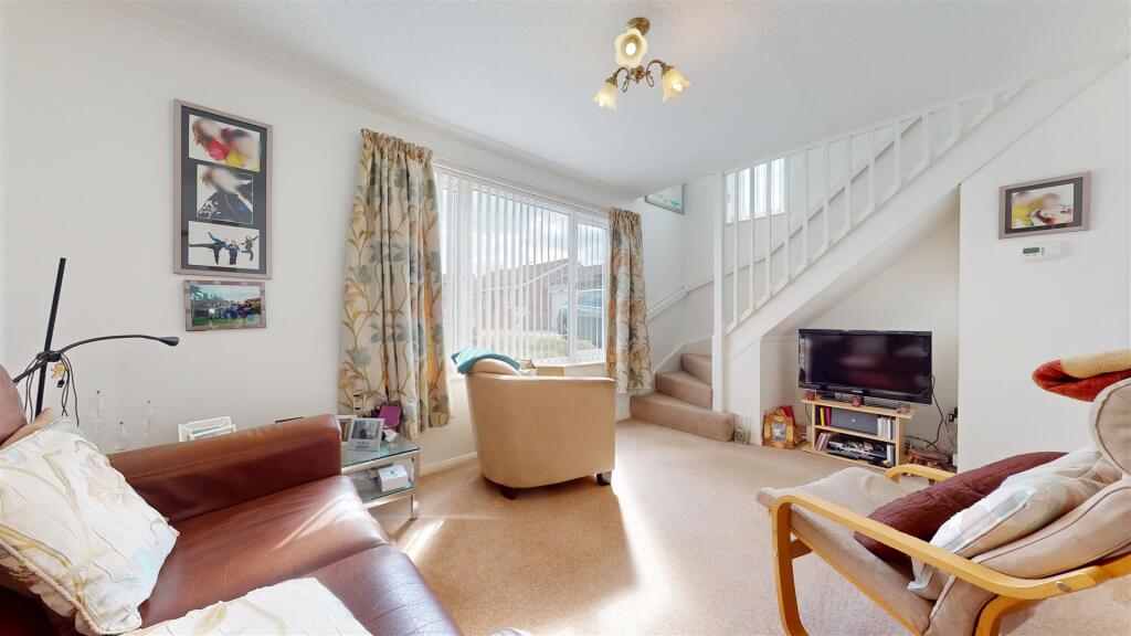 House in Milton Keynes, Downhead Park, Great Linford - View 4