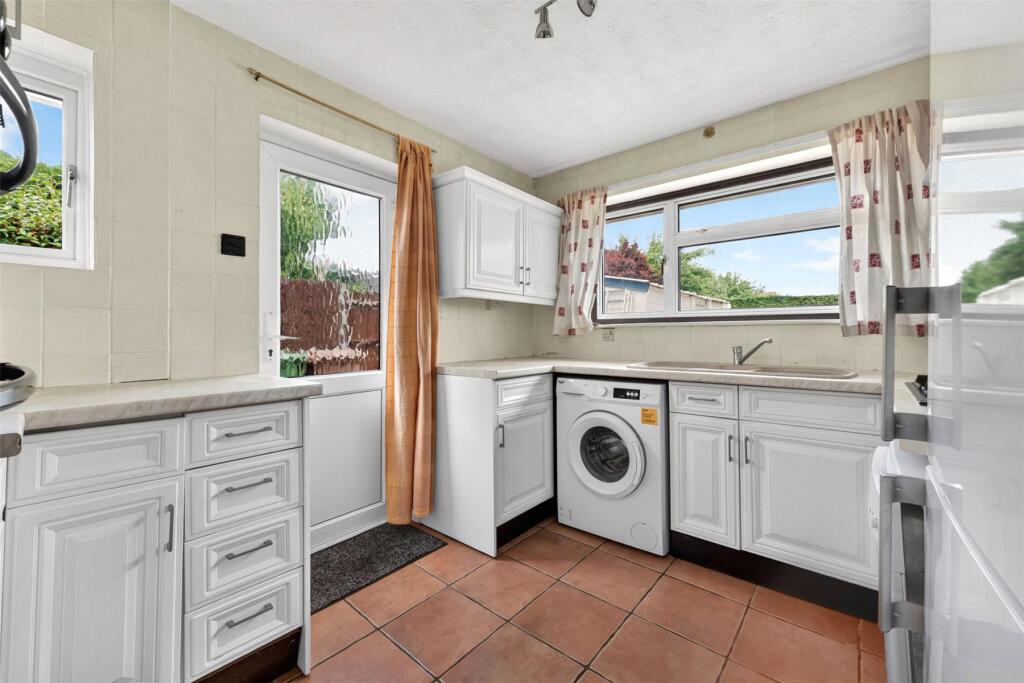House in Surrey Heath, Bisley - View 5