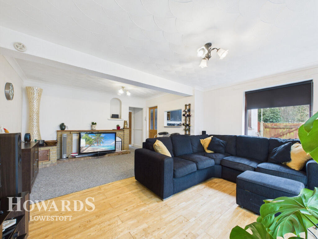 Blackheath Road, Pakefield photo 3