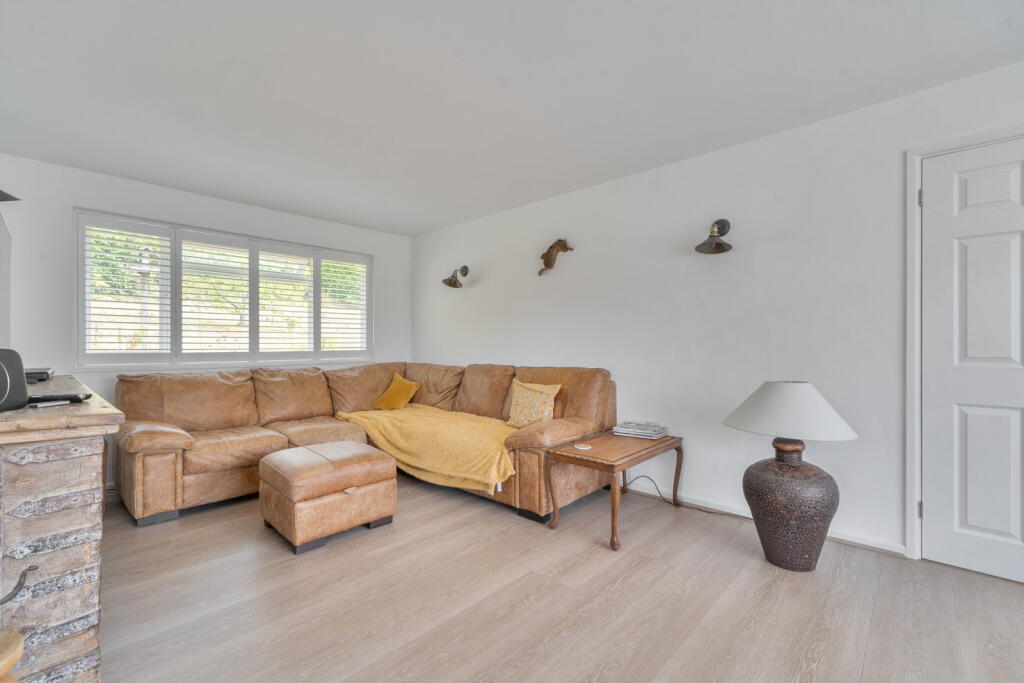 House in Plymouth - View 5