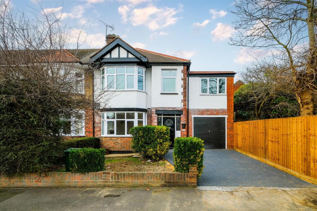 Main image of property: Richmond Road, North Chingford