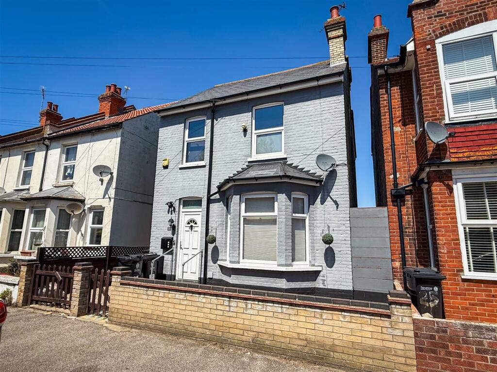 Main image of property: Harrow Road, Clacton-on-sea, Essex