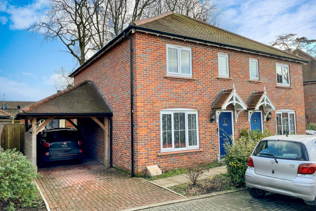 Main image of property: Abrahams Close, Amersham