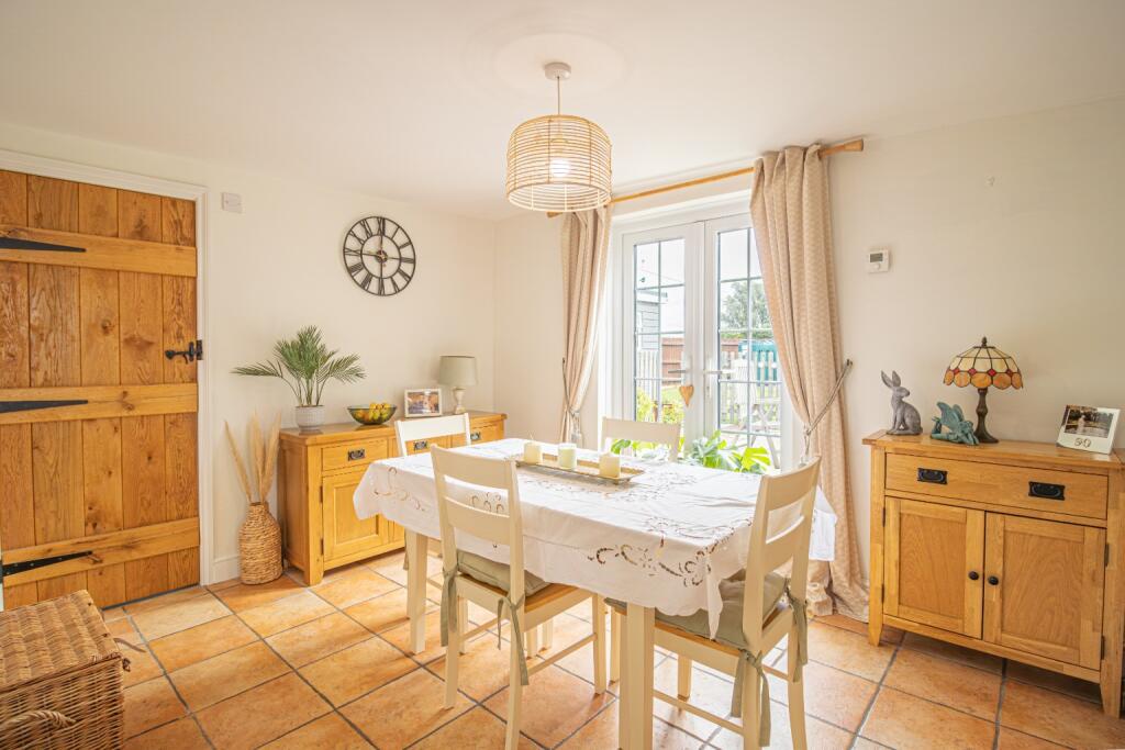 House in King's Lynn and West Norfolk, Wiggenhall St. Germans - More