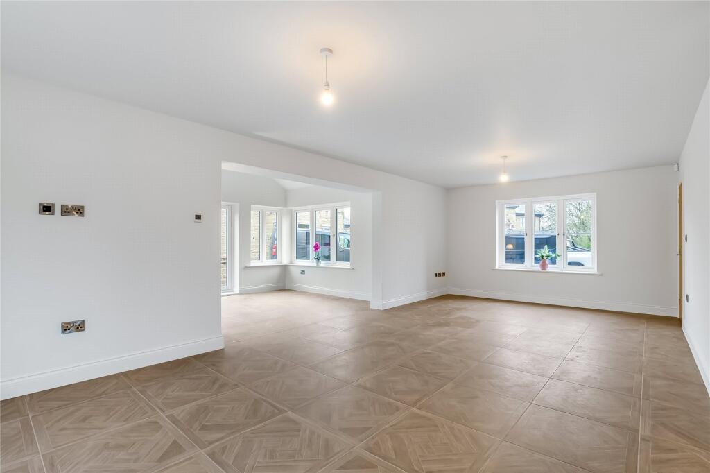 2 Birch Hall Close, Earby, BB18 6FL photo 5