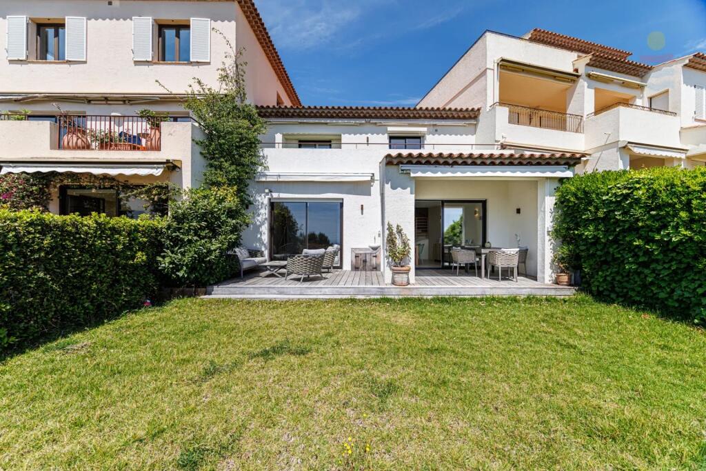 Main image of property: Provence-Alps-Cote d`Azur, Alpes-Maritimes, Villefranche-sur-Mer