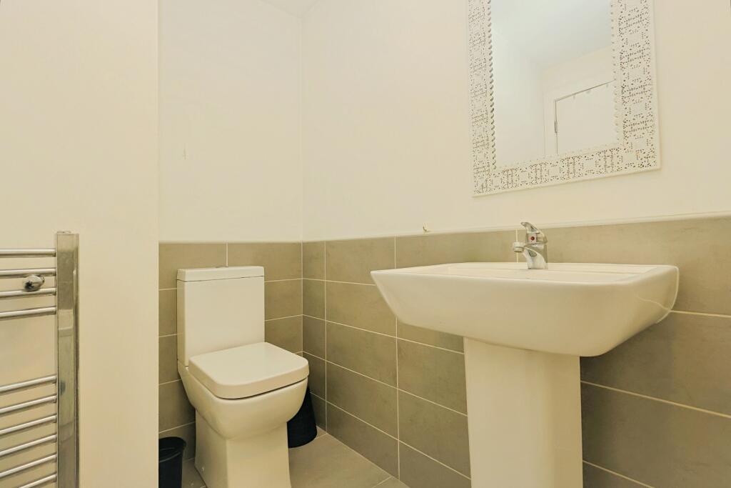 613 Stanningley Road, West Yorkshire, Leeds photo 4
