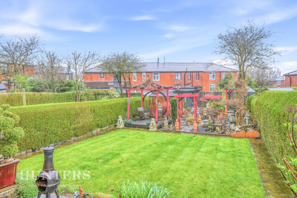 Springfield Avenue, Littleborough, OL15 9JR photo 4