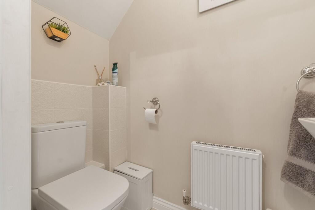 House in Bradford - View 5