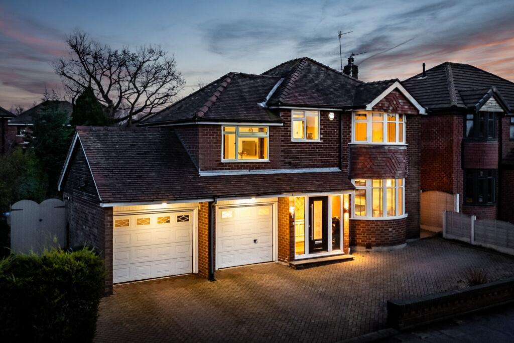 Main image of property: Drayton Drive, Heald Green, SK8