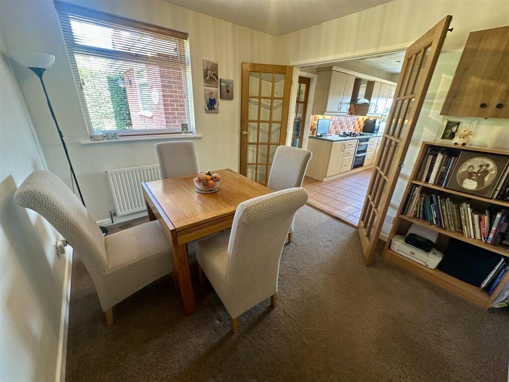 House in Kirklees, Firthcliffe - View 5