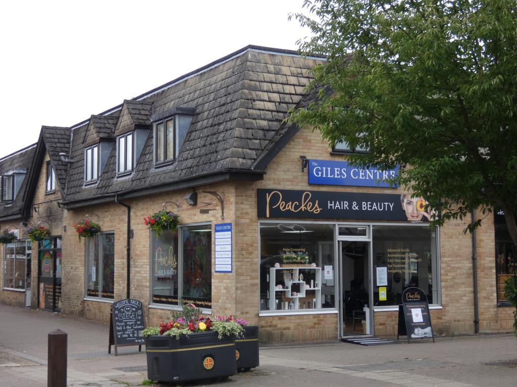 Main image of property: Alvescot Road, Carterton, Oxon, OX18