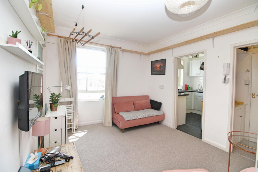 Brunswick Square, Hove photo 5