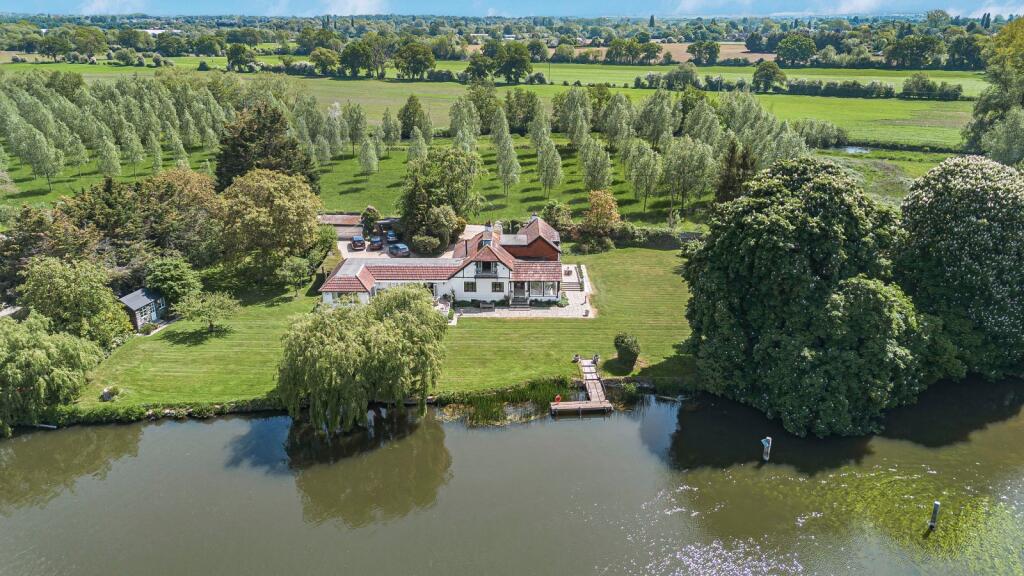 Main image of property: Thames Drive, Sonning On Thames, Charvil