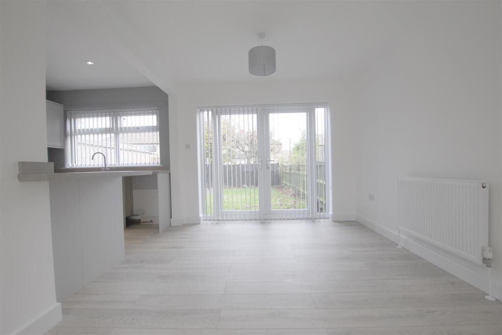 Grange Road, Eldwick, Bingley, West Yorkshire photo 5
