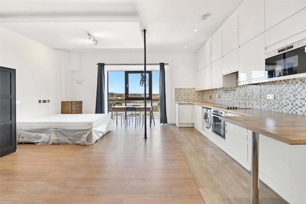 Main image of property: Weir Road, London, SW19