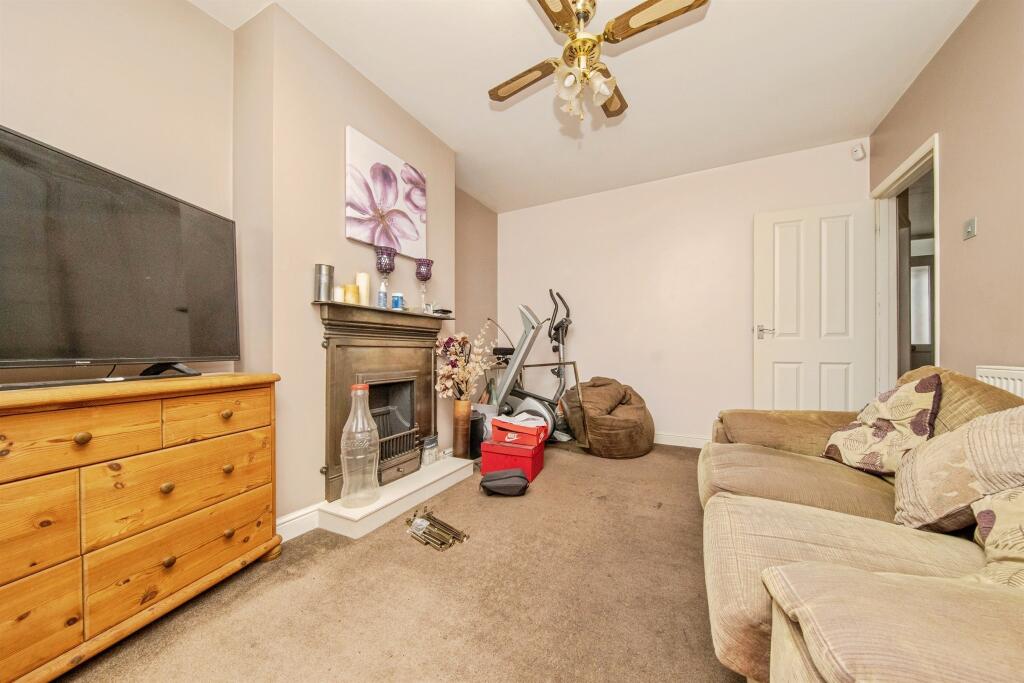 House in Ipswich - View 4