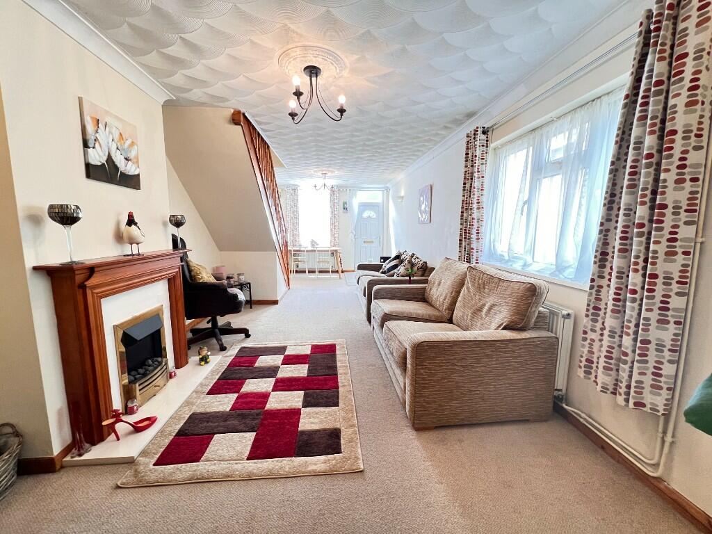 High Road, Wisbech St Mary PE13 photo 4