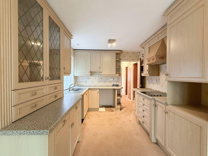Stour Close, Burntwood, WS7 9JY photo 2