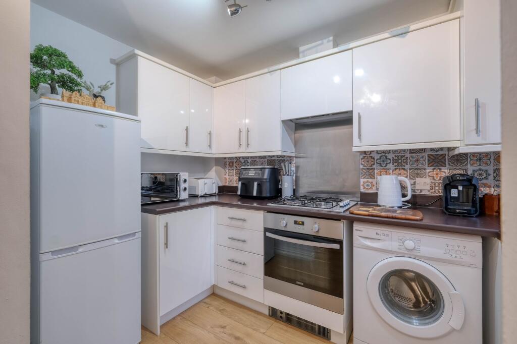 Additional image 7 of Althestan Close, Alvechurch, B48