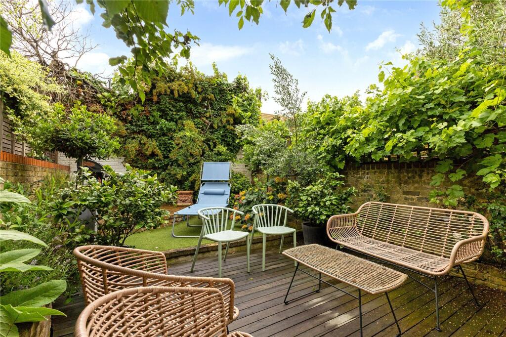 House in London - View 4