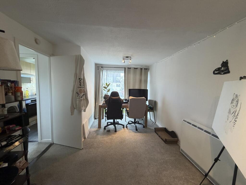 Apartment in Lancing - View 3