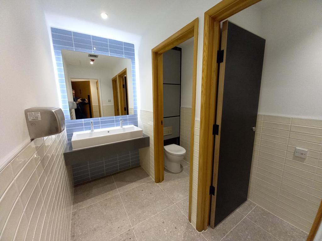 Photo 11