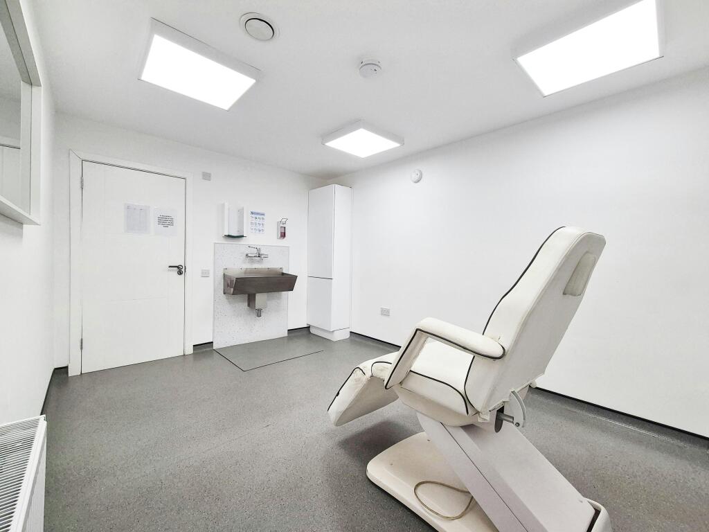 room1_1.jpg