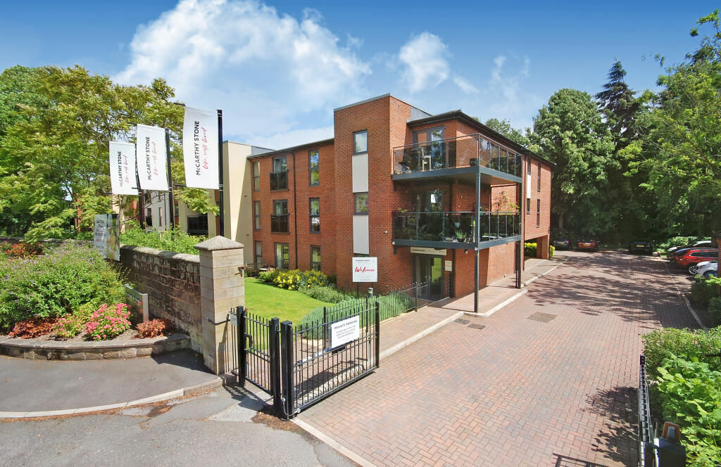 Apartment in Wolverhampton, West Midlands - View 4
