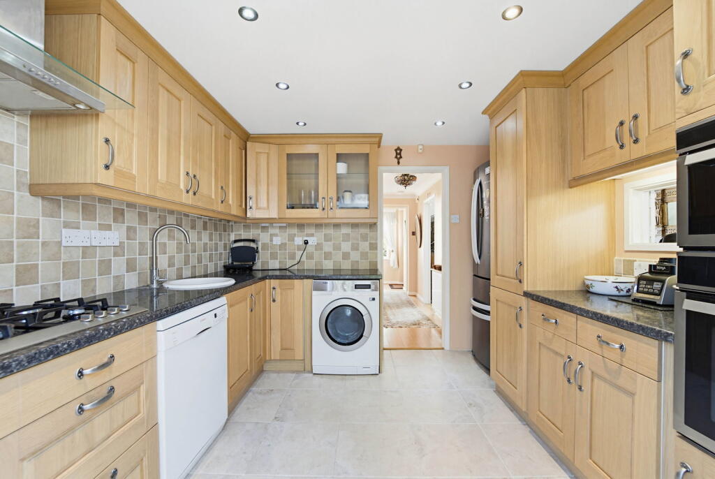 Coombe Drive, Row Town, KT15 photo 2