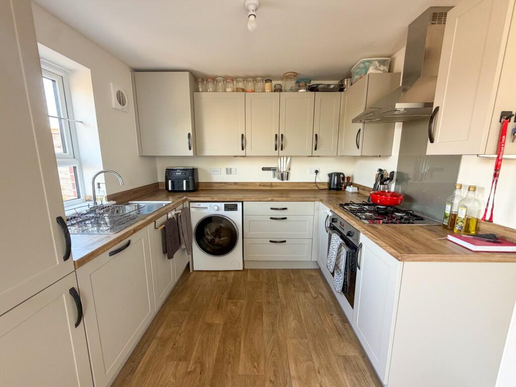 House in Taunton - View 5