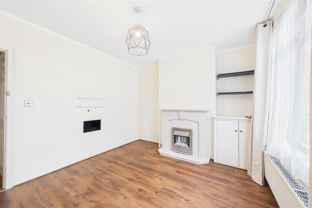 House in Newark and Sherwood, Newark - View 5