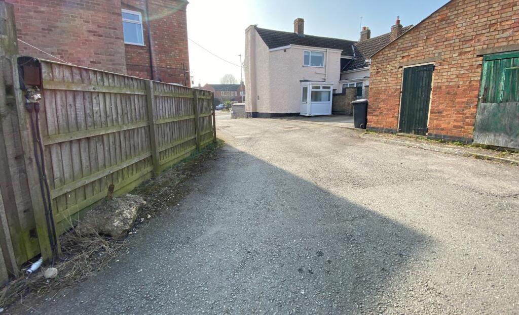 Land & 3 Garages, Cuthberts Yard, Newbold Road, Barlestone, CV13 0DX photo 4