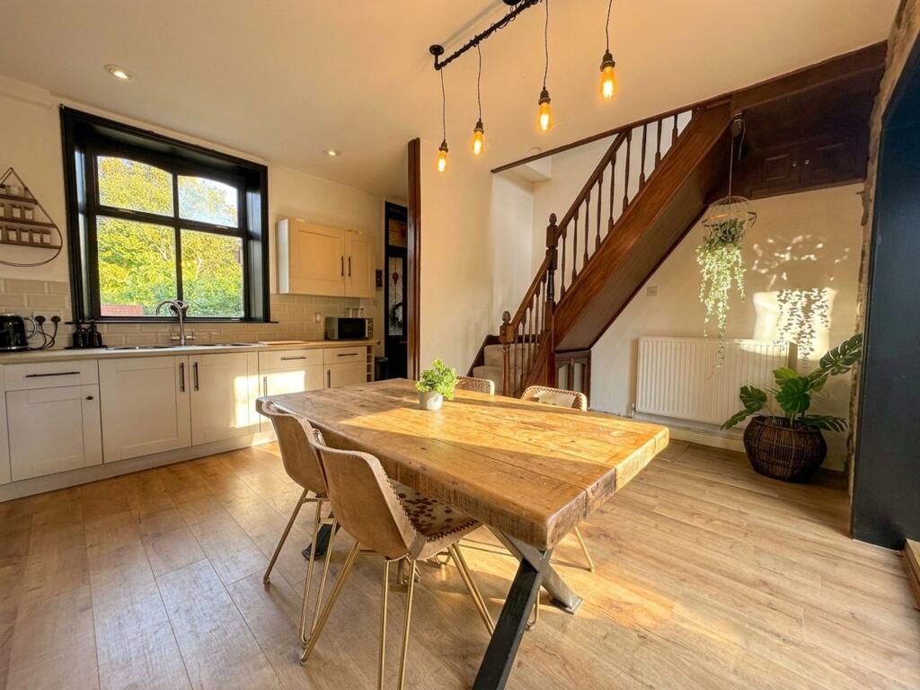 Highgate Terrace, Thornhill, WF12 photo 4