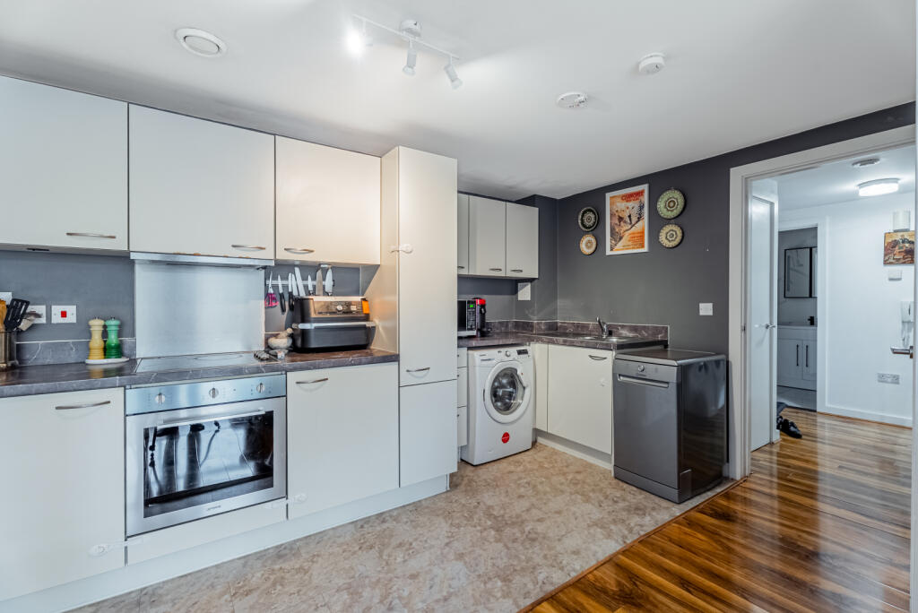 Newsom Place, Hatfield Road, St. Albans, Hertfordshire, AL1 – pohled 6