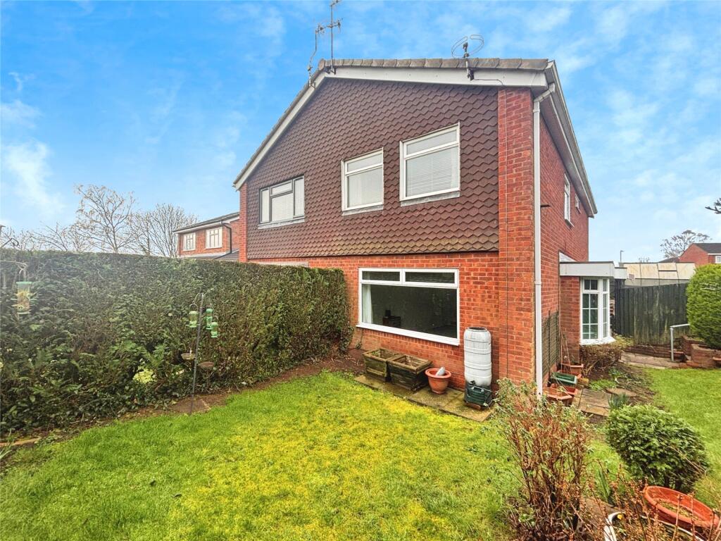 Main image of property: Eborall Close, Warwick, Warwickshire, CV34